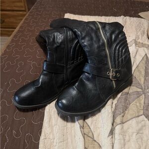 Sleek Black Moto Boots with Gold Accents